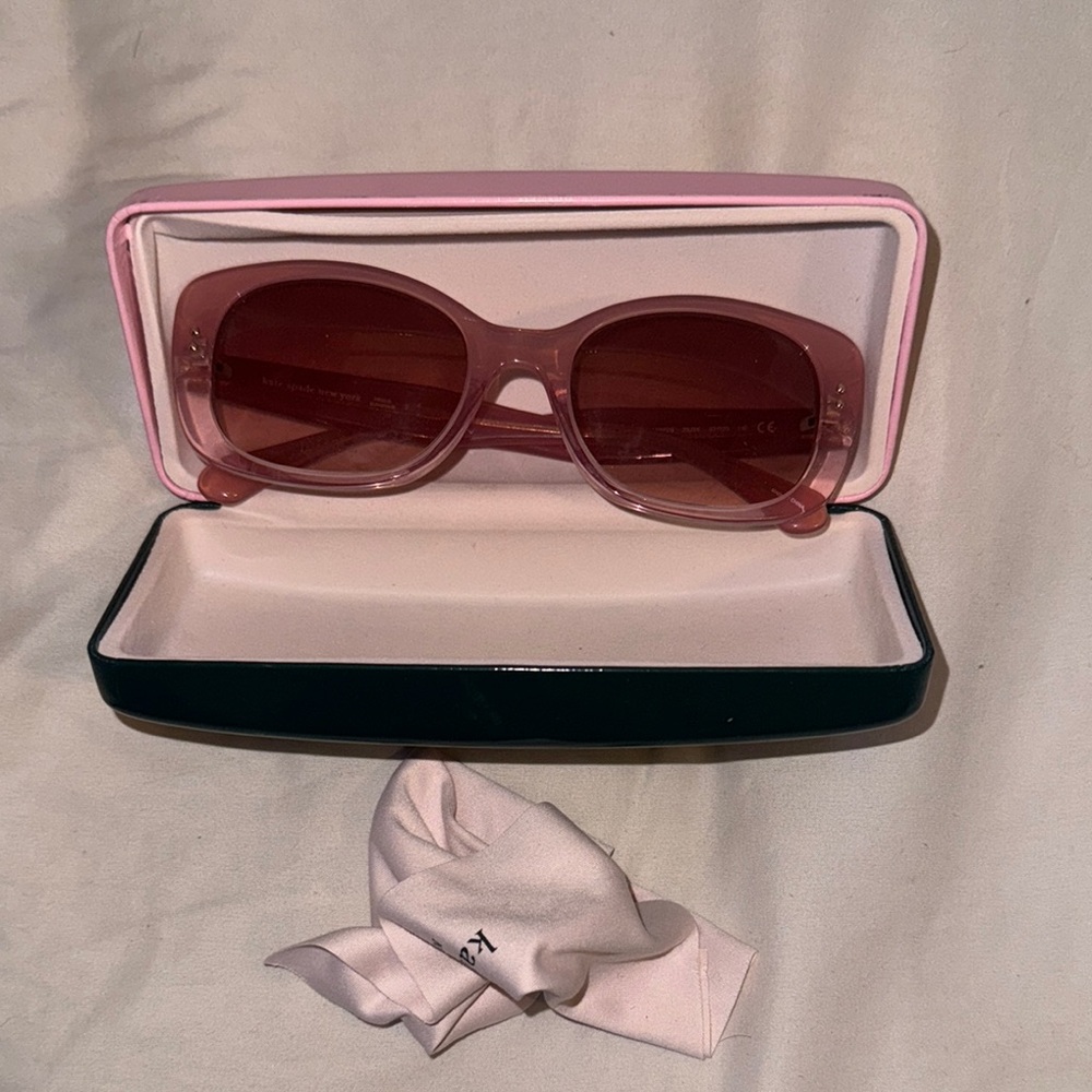 Chic Pink Sunglasses with Coordinated Case